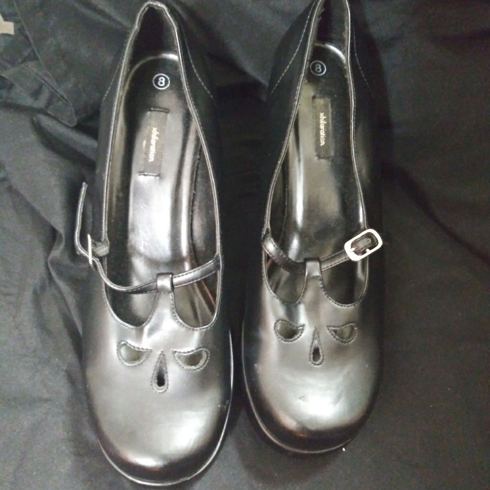 Xhilaration MaryJane heels